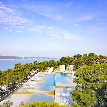 Кемпинг Elements Mobile Homes