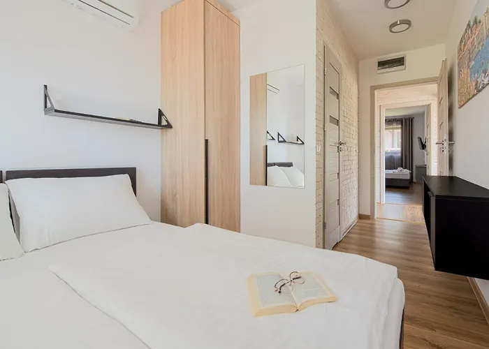 Кемпинг Elements Mobile Homes