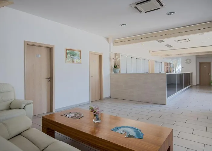 营地 Elements Mobile Homes 塞尔瑟