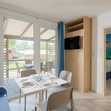 Elements Mobile Homes 3* Selce