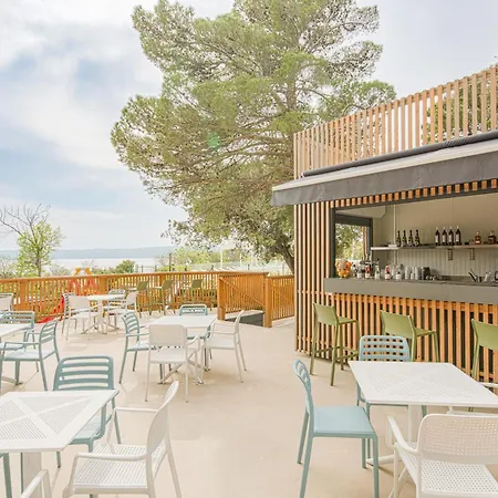 Elements Mobile Homes Camping 3*