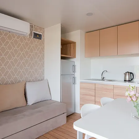 Elements Mobile Homes Campsite 3*