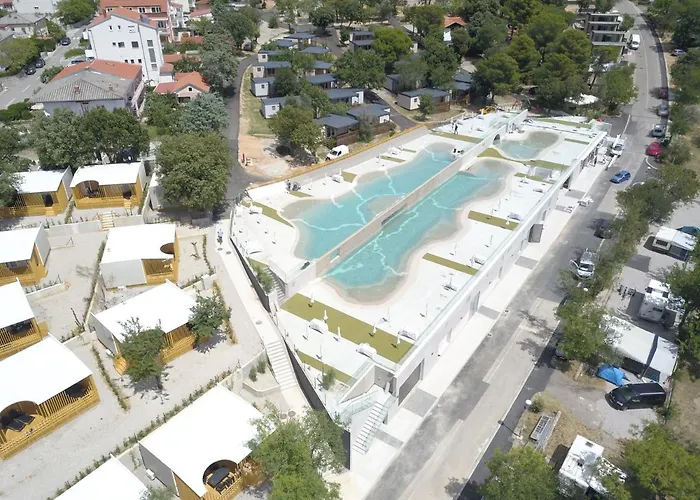 Elements Mobile Homes Kamp alanı