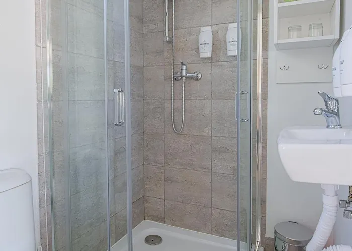 Kamp alanı Elements Mobile Homes