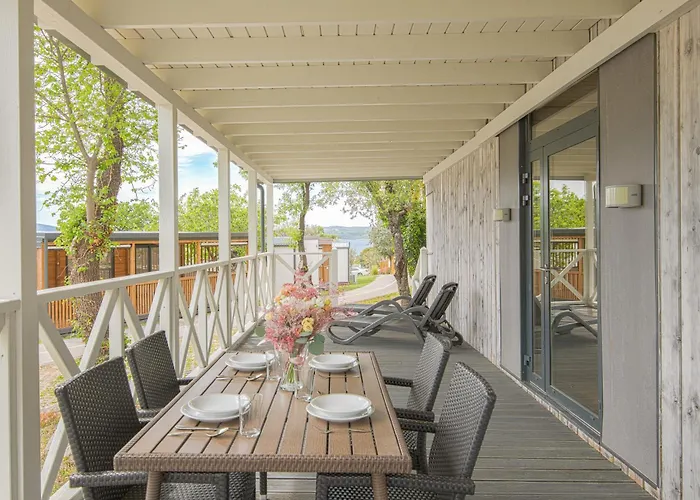 Elements Mobile Homes Kemp 3*