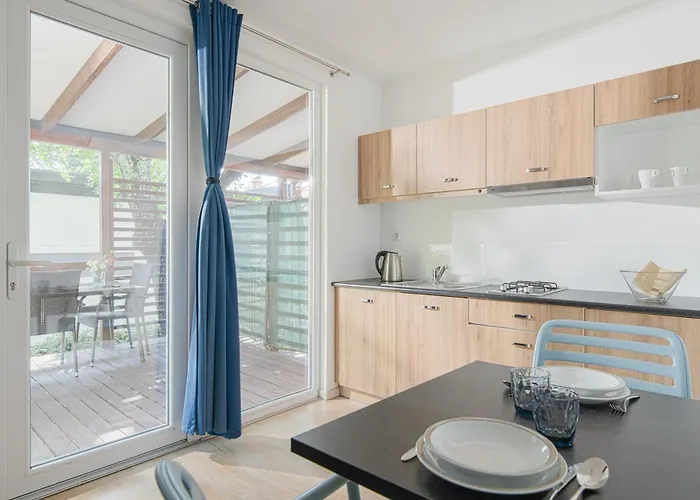 Kamp alanı Elements Mobile Homes