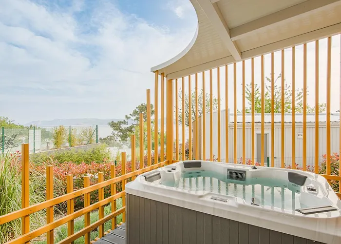 Elements Mobile Homes Kamp alanı 3*